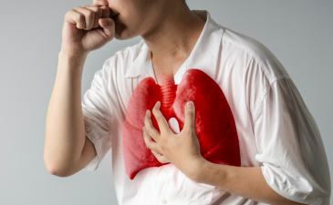 What Are the Early Signs of Lung Cancer Most People Miss?